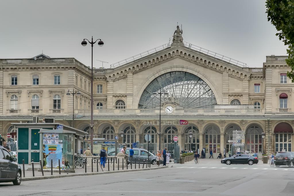 Gare de l est. Отель Савой Париж. Северный вокзал в Париже Амели. Савойя Франция вокзалы. Северный вокзал в Париже фото.